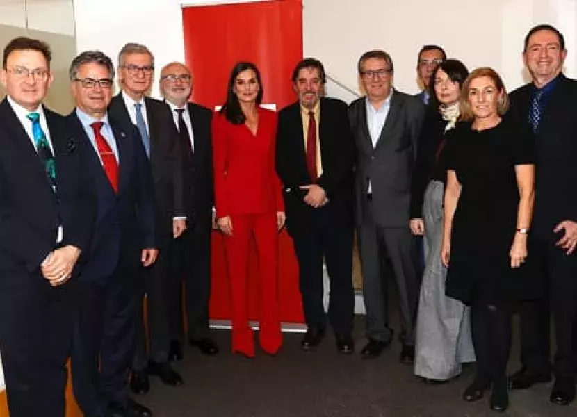 Asistentes a la reunión Asistentes a la reunión