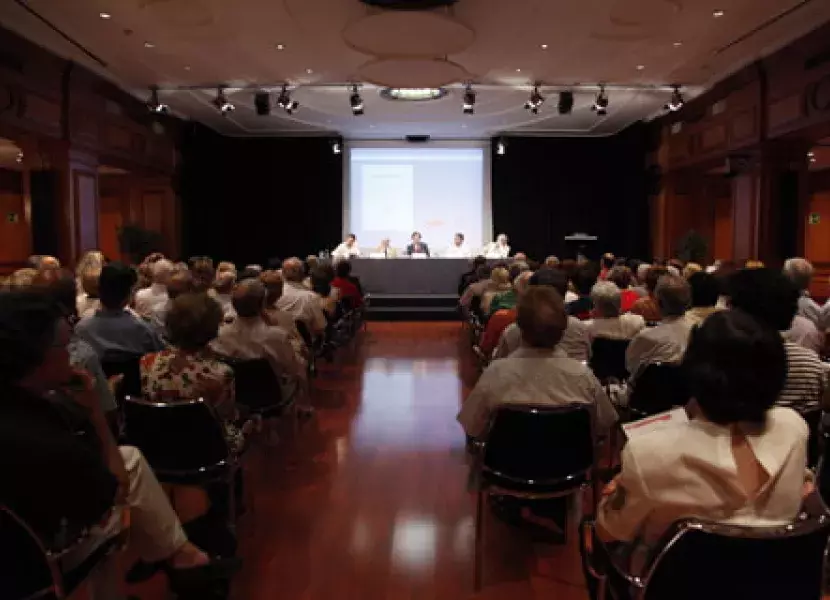 En el acto que acogió la sede central, Fundación Banco Santander presentó «Cartas íntimas desde el exilio (1962-1964)»