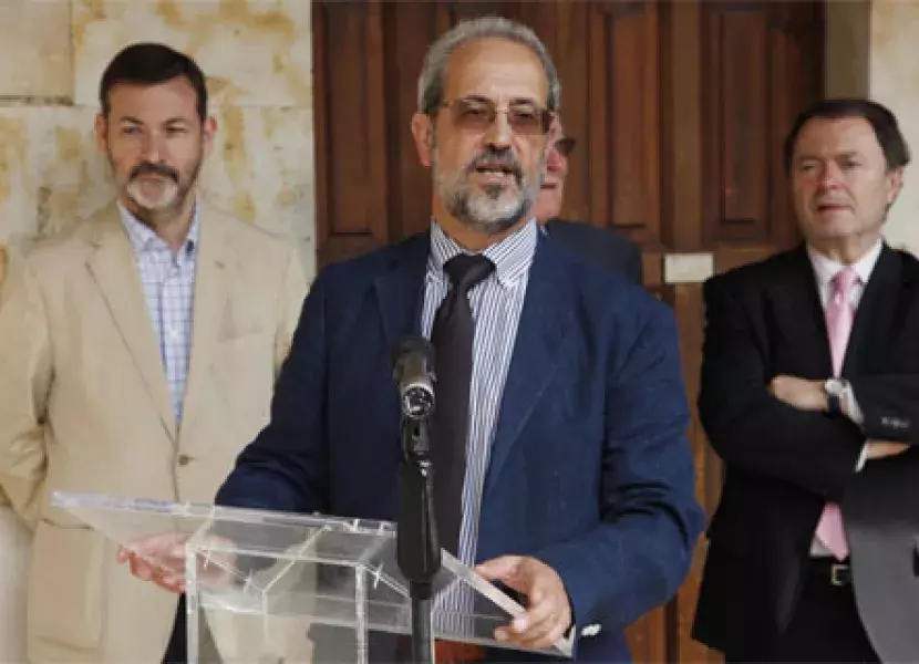 El rector de la Universidad de Salamanca, Daniel Hernández Ruipérez