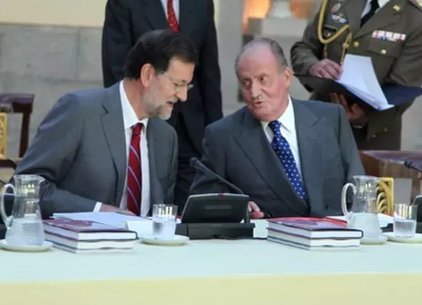 El rey don Juan Carlos y el presidente del Gobierno, Mariano Rajoy