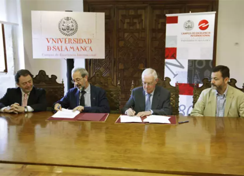 Durante la firma del convenio de colaboración entre ambos organismos