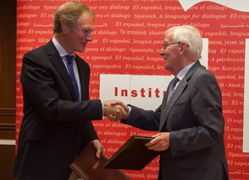 El director general del INAEM y el director del Instituto Cervantes sellan el acuerdo