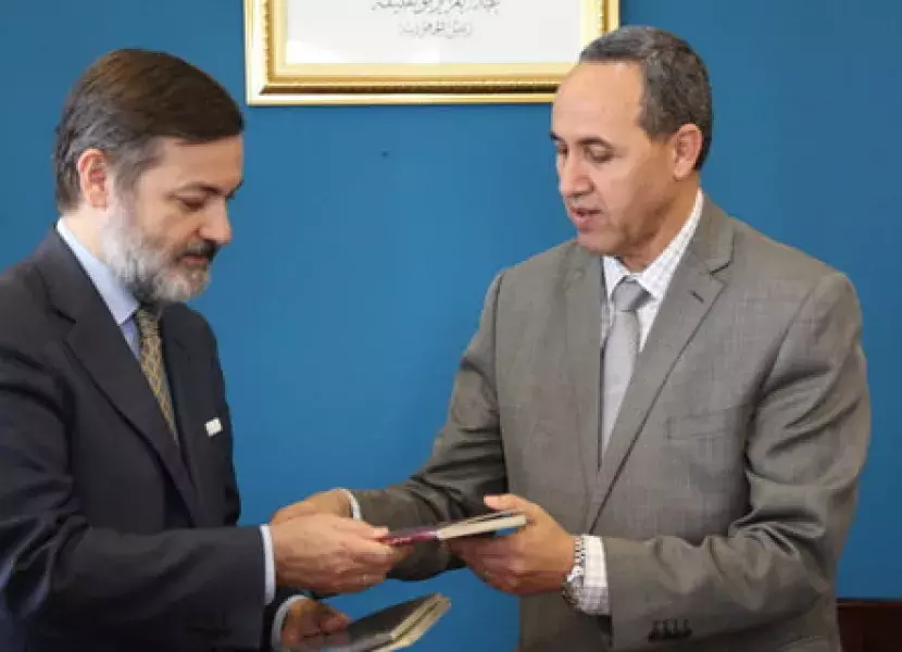 Rafael Rodríguez-Ponga y el ministro argelino de Cultura, Azzedine Mihoubi