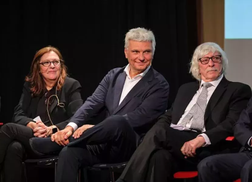 Rosa León, Carles Sans y Carlos López Puccio