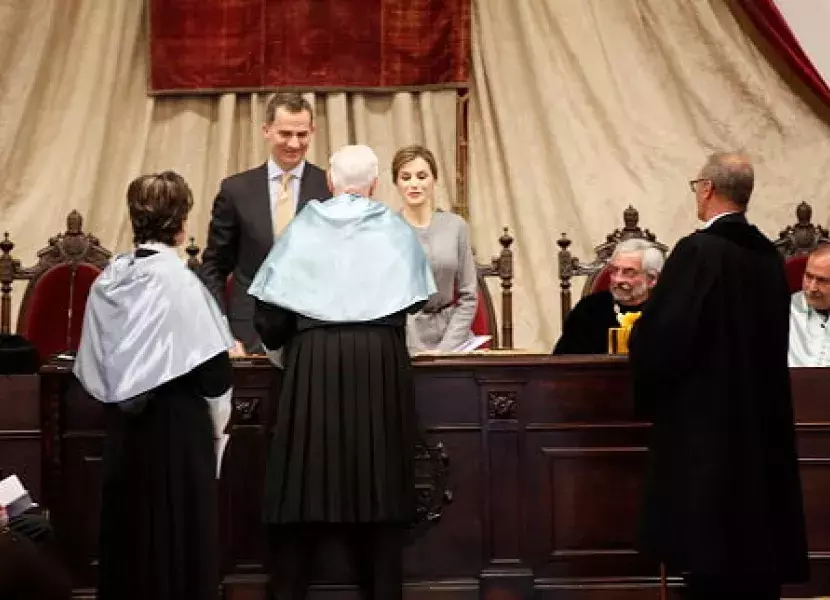 Los Reyes de España felicitan al nuevo doctor "honoris causa"