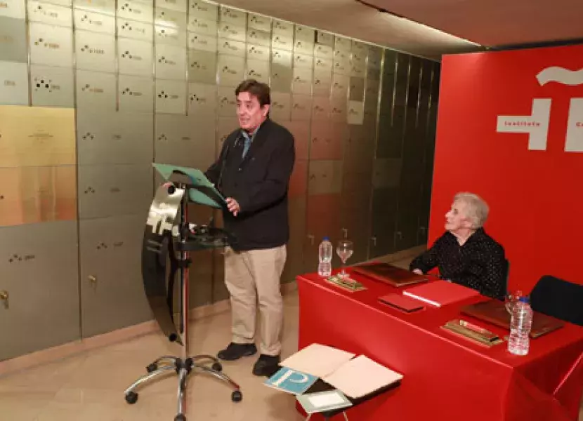 is García Montero, leyó el poema de Vitale titulado Mi homenaje