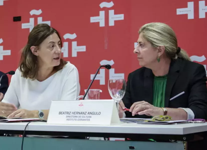 La directora general del INAEM y la directora de Cultura del Instituto Cervantes