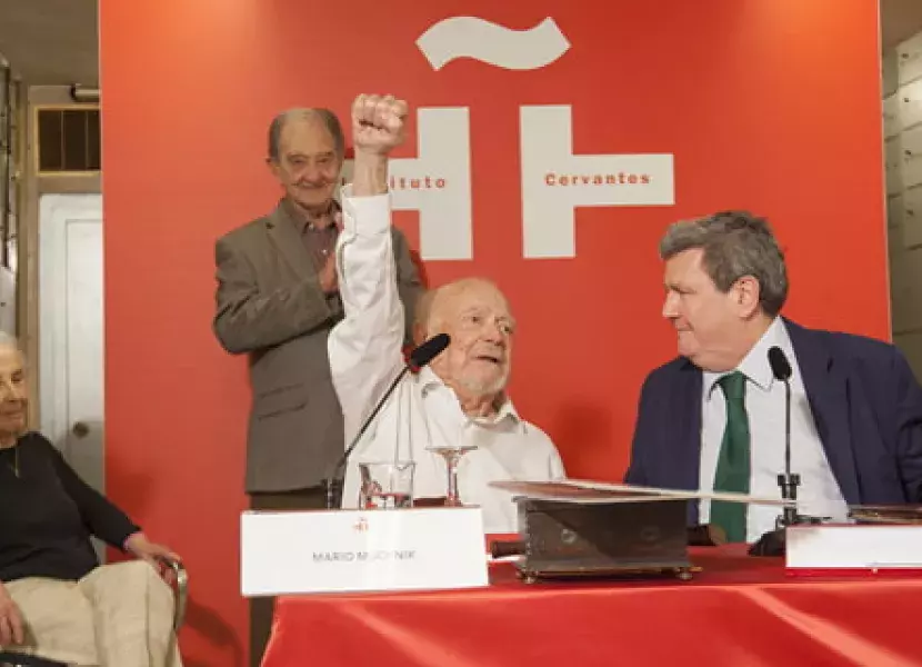 Juan Manuel Bonet junto a Mario Muchnik