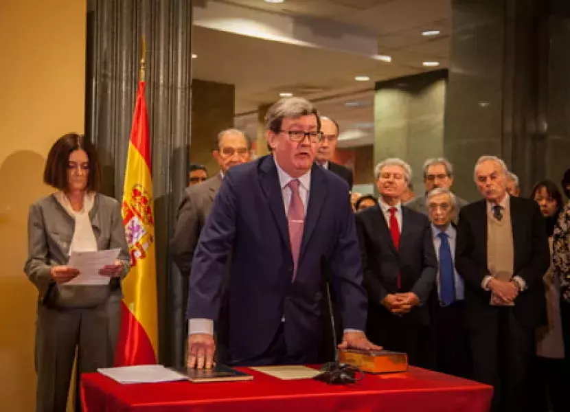 Juan Manuel Bonet jura su cargo como nuevo director del Instituto Cervantes