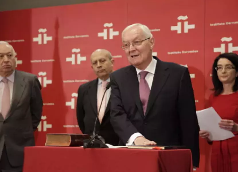 Víctor García de la Concha jura el cargo de director del Instituto Cervantes