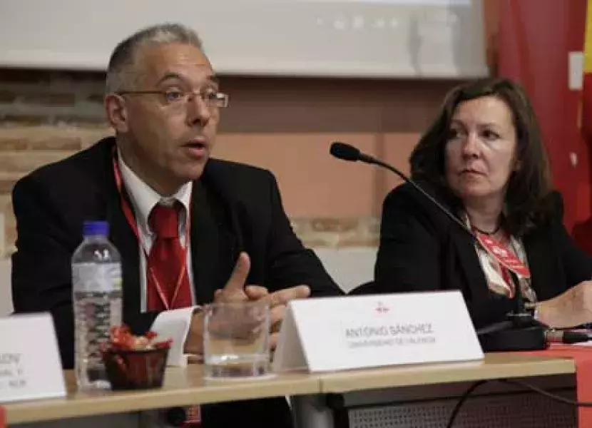 El Dr. Antonio Sánchez, de la Universidad de Valencia