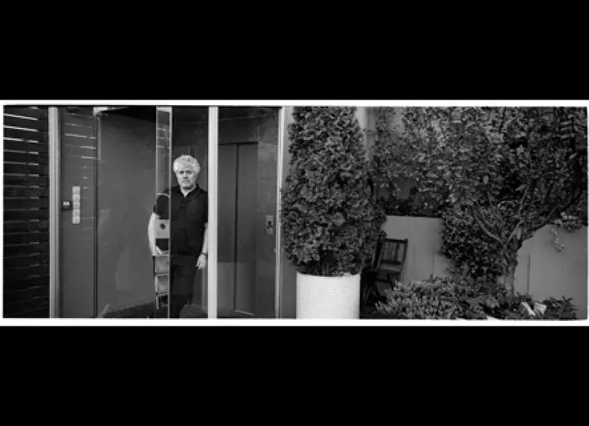 Retrato de Pedro Almodóvar
