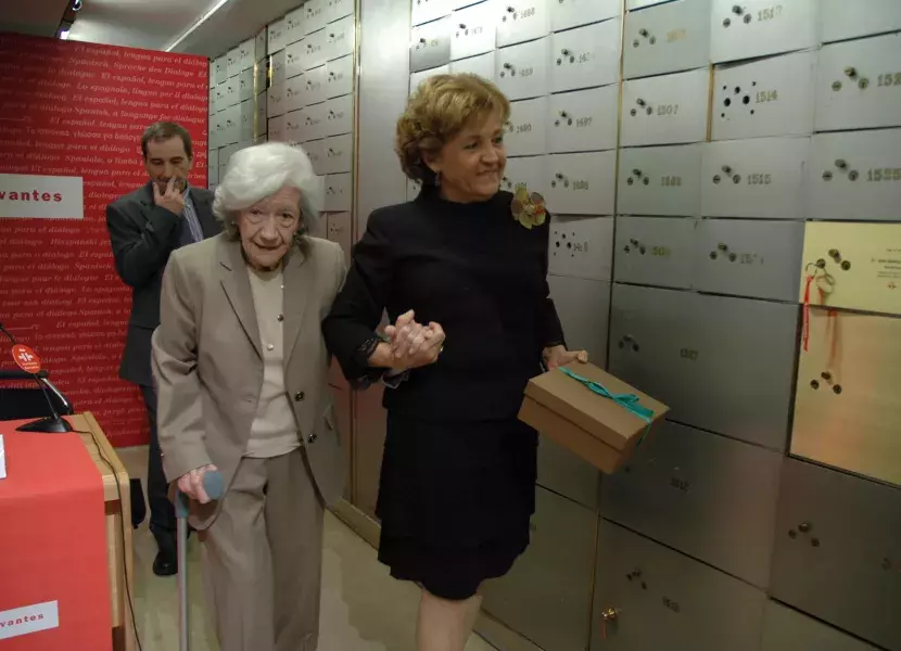 Carmen Caffarel ha definido a Ana María Matute como "una de las mejores escritoras en español y una grandísima mujer"