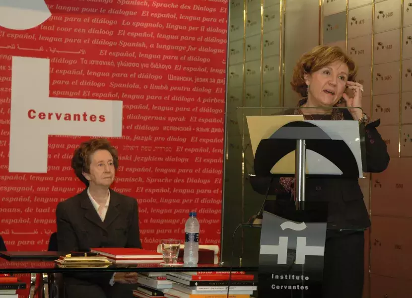 Carmen Caffarel agradece la donación de la científica española con mayor proyección internacional