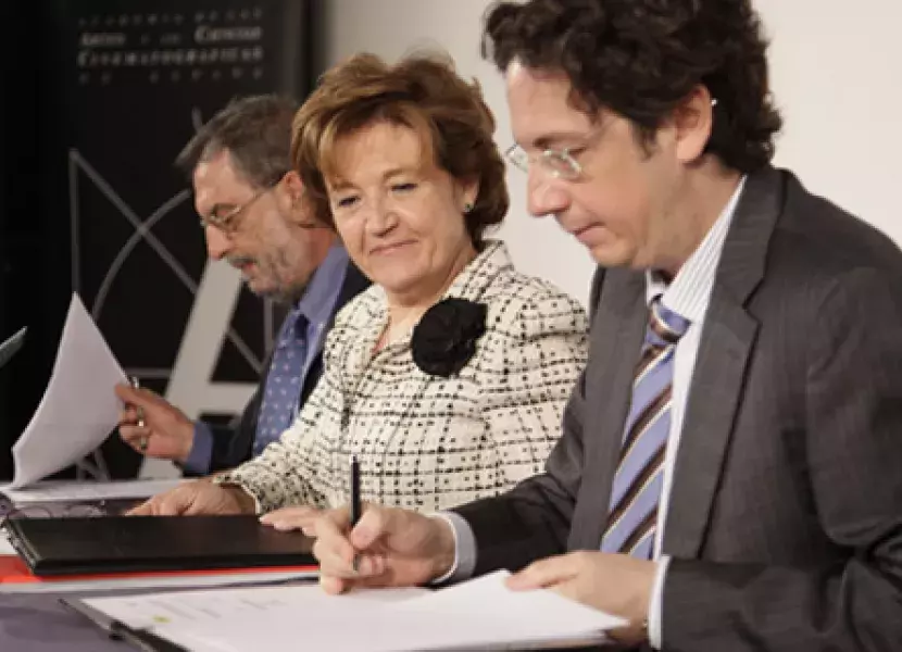 Enrique González Macho, Carmen Caffarel y Carlos Cuadros