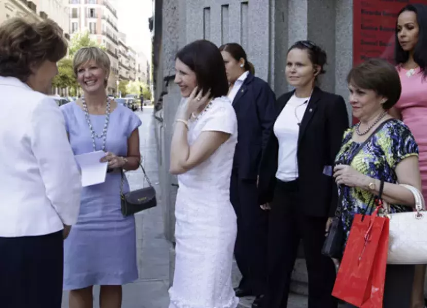 Carmen Caffarel, despide a Marta Linares de Martinelli