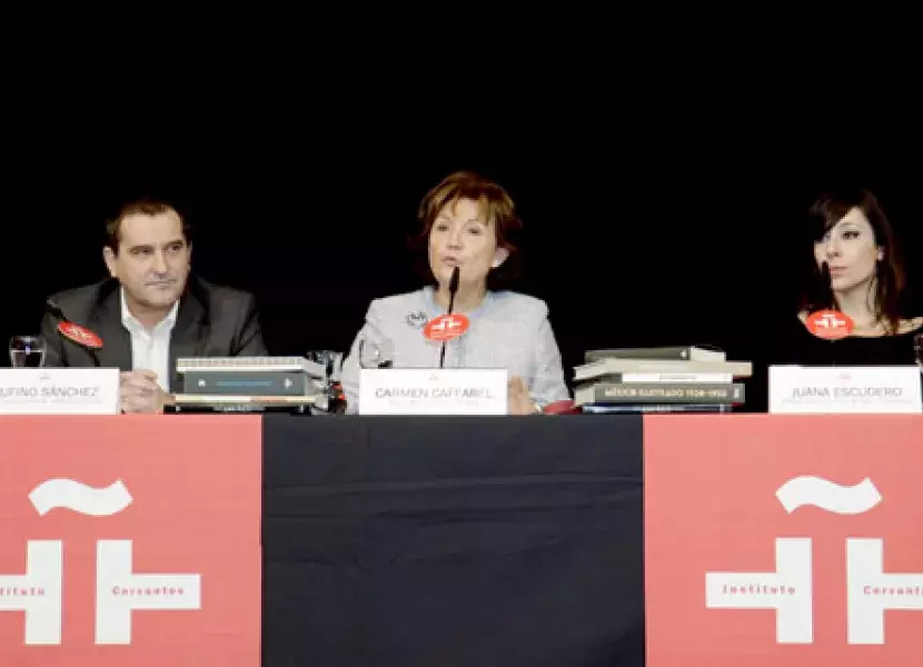 Rufino Sánchez, director del área de Cultura del Instituto Cervantes, Carmen Caffarel, directora del Instituto Cervantes y Juana Escudero, subdirectora del área de Cultura del Instituto Cervantes.