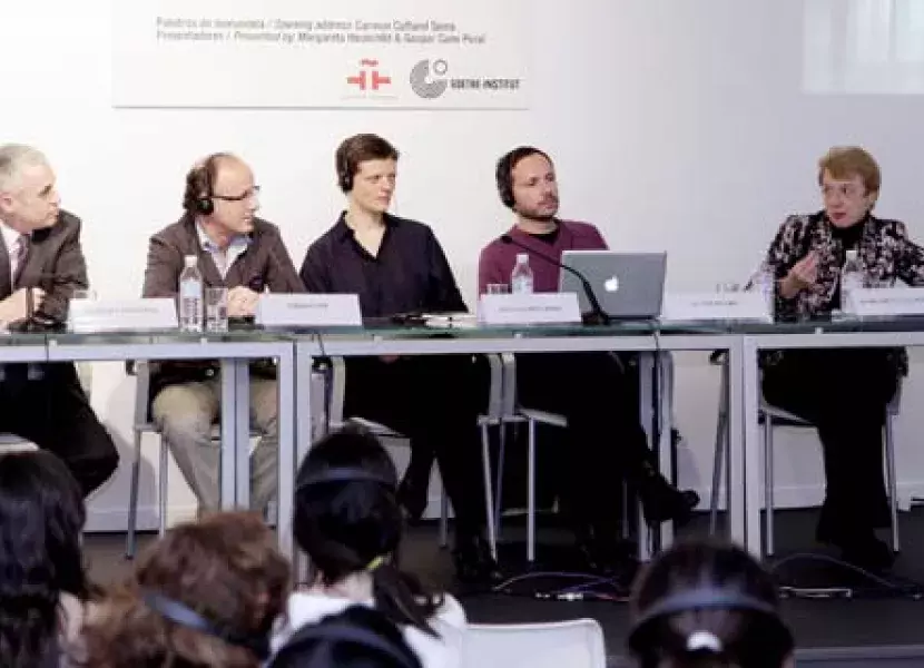 «Arte+Crisis»