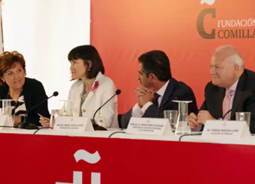 Carmen Caffarel ha calificado de “hito histórico” la participación de tres ministros en las Jornadas de Directores, algo que se produce por primera vez.