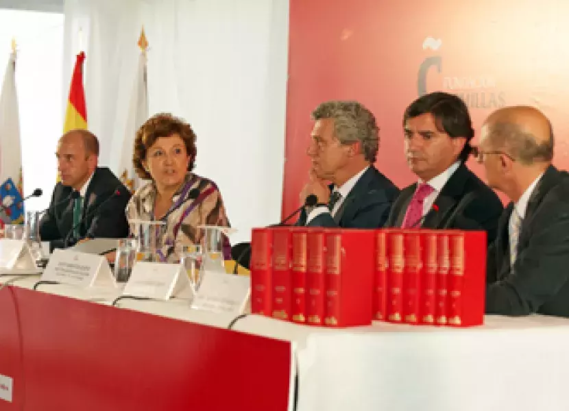 Carmen Cafarel agradece la entrega de las Obras Completas de Pereda 