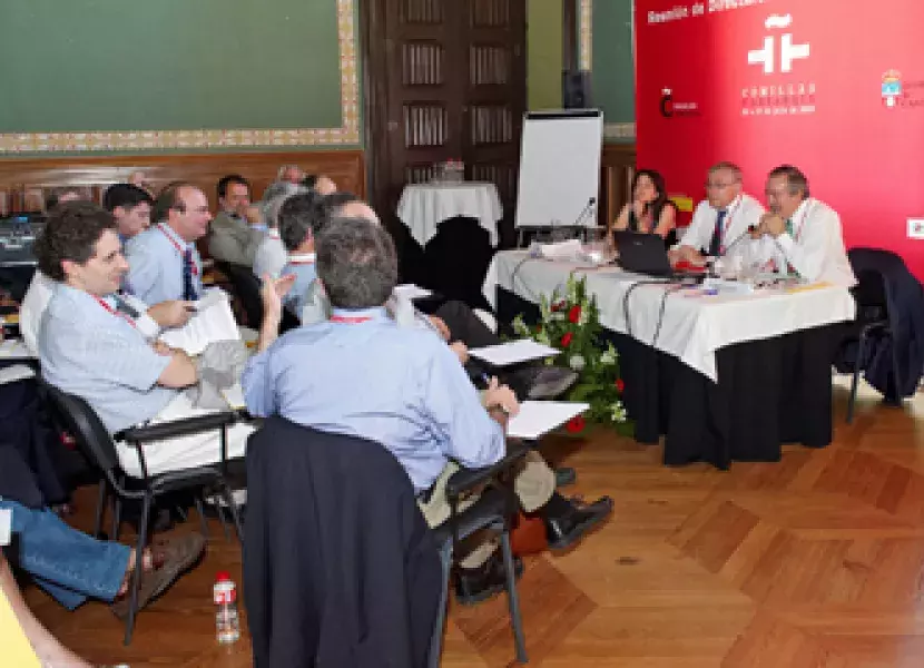 Uno de los tres talleres en los que se debate hasta el próximo jueves sobre la situación y retos del Instituto Cervantes.