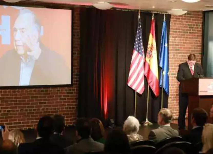 En su discurso, García Montero agradeció a Felipe VI su apoyo y el de la Casa Real al Instituto Cervantes «en la gestión diaria y en los nuevos retos». ​(Foto: Casa Real)