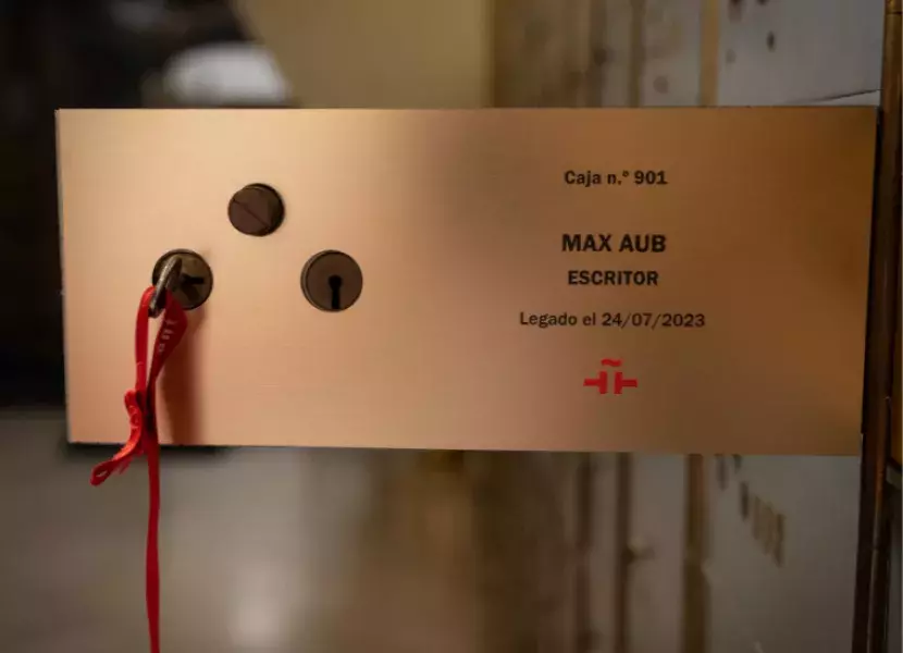 El cajetín destinado al escritor Max Aub dentro de la Caja de las Letras del Instituto Cervantes 