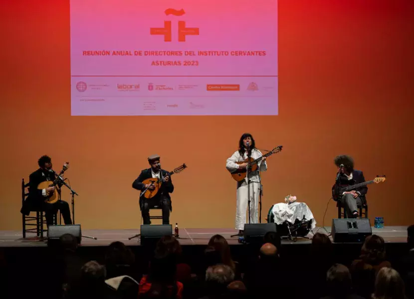 Actuación de Lorena Álvarez