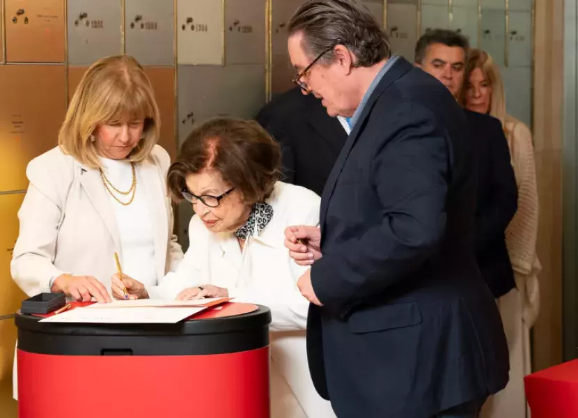 Firmando el legado
