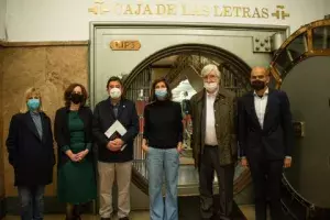 Todos en la caja