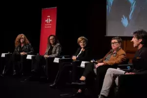 Tras el legado tuvo lugar la mesa redonda