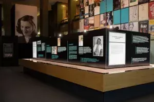 Exposición «Próximo destino: Carmen Laforet»
