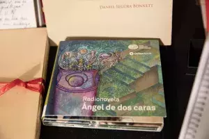 La Caja de las Letras recibe radionovela