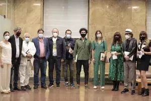 Foto de familia de todos los participantes