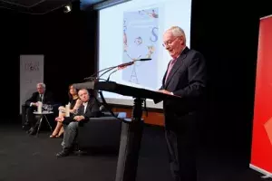 Víctor García de la Concha, director del Instituto Cervantes