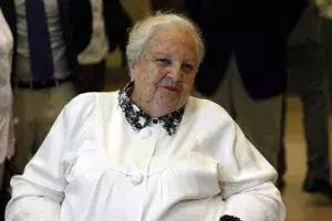 La agente literaria Carmen Balcells a su llegada a la sede central del Instituto