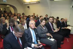 Asistentes a la inauguración oficial del Cervantes de Cracovia