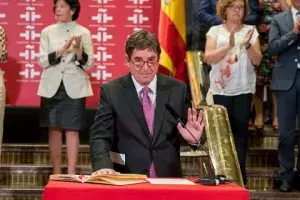 Luis García Montero prometiendo el cargo
