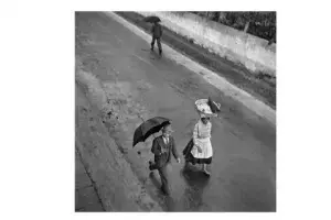 Bajo la lluvia