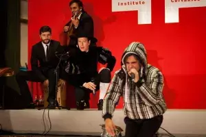 En los dos montajes de Ron Lalá no faltaron ingenio, humor y música en directo