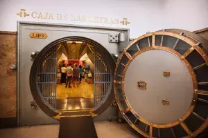 Visita guiada a la Caja de las Letras