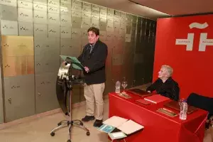 is García Montero, leyó el poema de Vitale titulado Mi homenaje