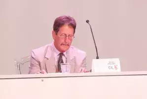 El profesor estadounidense especialista en el Siglo de Oro español James Iffland