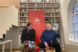 «Es un gran honor unirme a la Caja de las Letras»