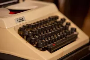 Legado, máquina de escribir