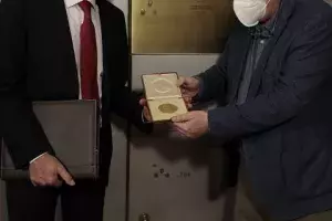 La medalla del Premio Nobel de Medicina que recibió Santiago Ramón y Cajal
