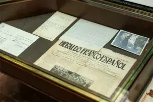 Cartas. foto y diario