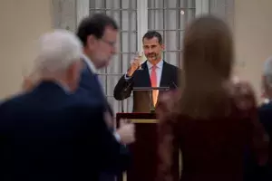 El Rey durante el brindis