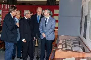 Durante la visita a los fondos de la exposición