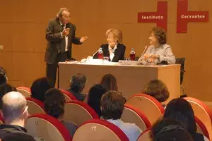 Federico Arbos Ayuso, María Teresa Fernández de la Vega y  Carmen Caffarel